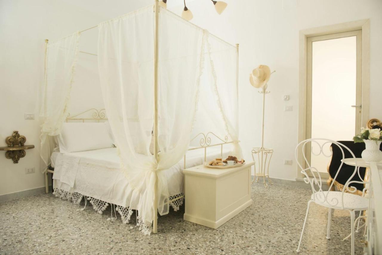 Dimora Cappuccini Guest House 奇斯泰尼诺 外观 照片