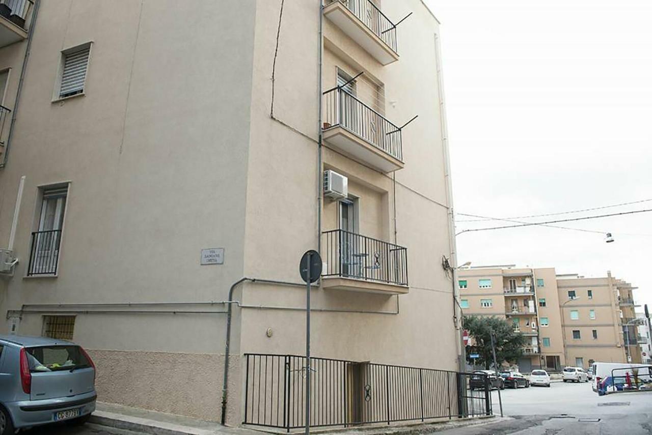 Dimora Cappuccini Guest House 奇斯泰尼诺 外观 照片